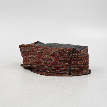 Mafrash, sannolikt Shasavan, antik, ca 95 x 52 x 50 cm.