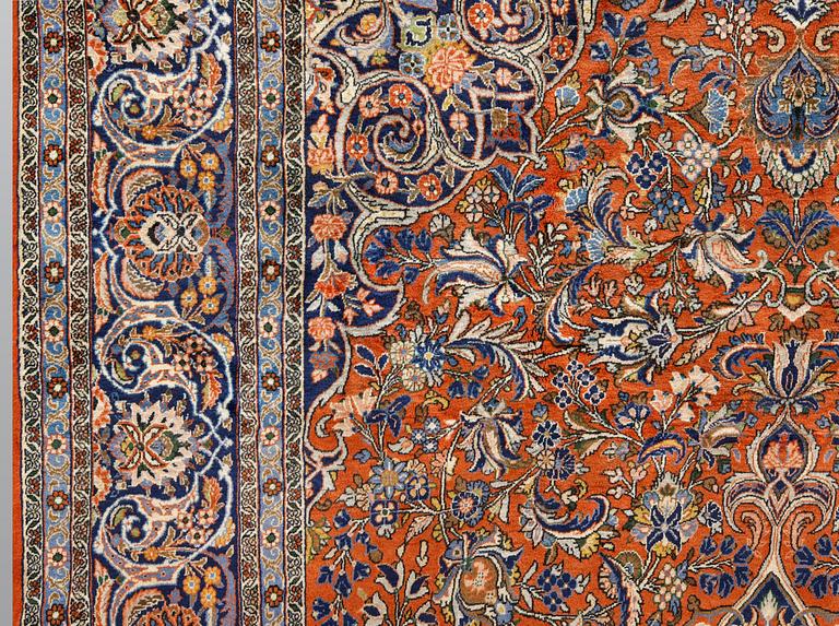 A Bidjar carpet, c 317 x 202 cm.