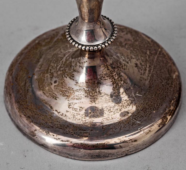 LJUSSTAKAR, ett par, sterling, märkta Hyman, Berg & Co, Chicago, USA, 1900-tal. Vikt ca 498 g.