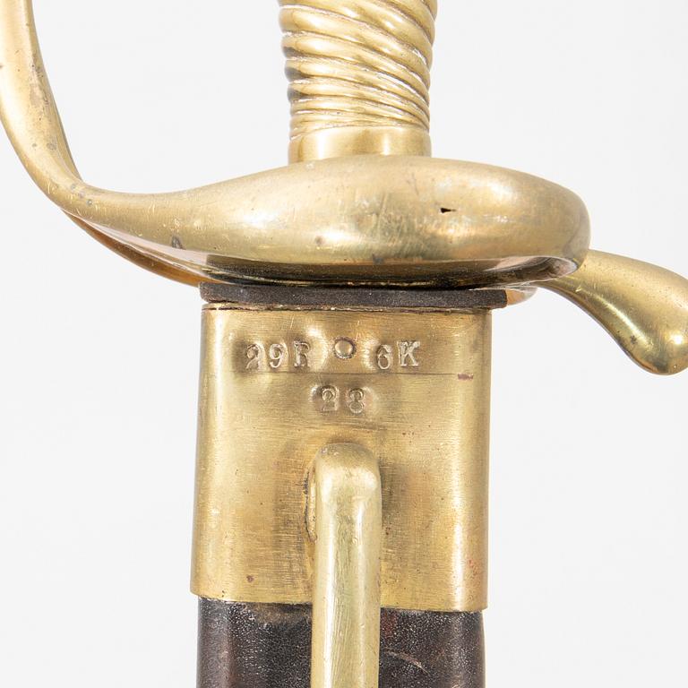 Huggare 2 st, svenska, m/1856 med baljor.