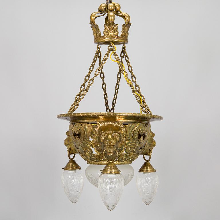 Kattokruunu, 1900-luvun alku.