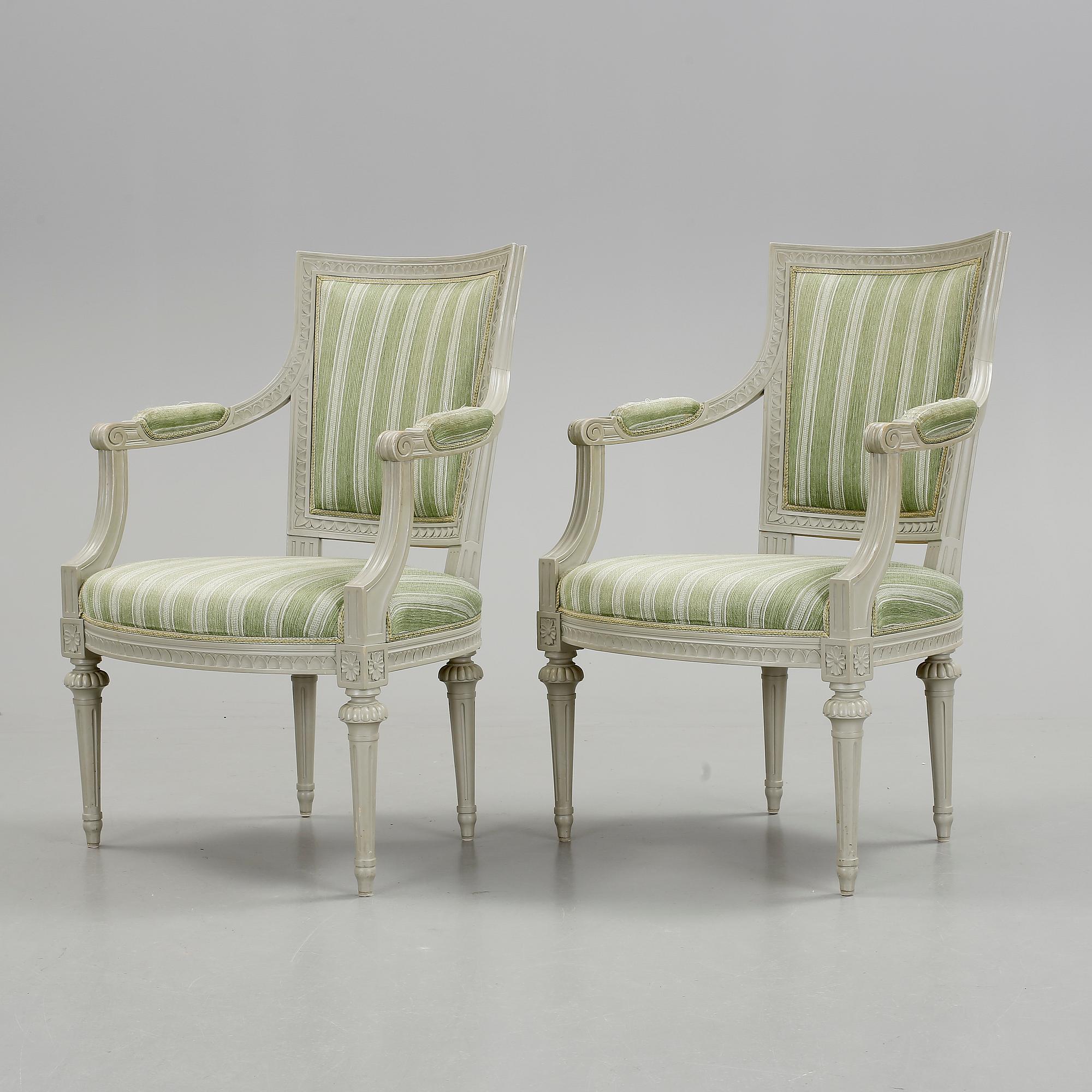 KARMSTOLAR, ett par, gustaviansk stil, Torsten Sylvén, 1900-talets andra hälft.
