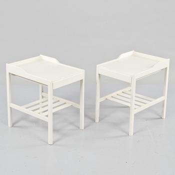 SÄNGBORD, ett par, Bertil Fridhagen, Bodafors, omkring 1900-talets mitt.