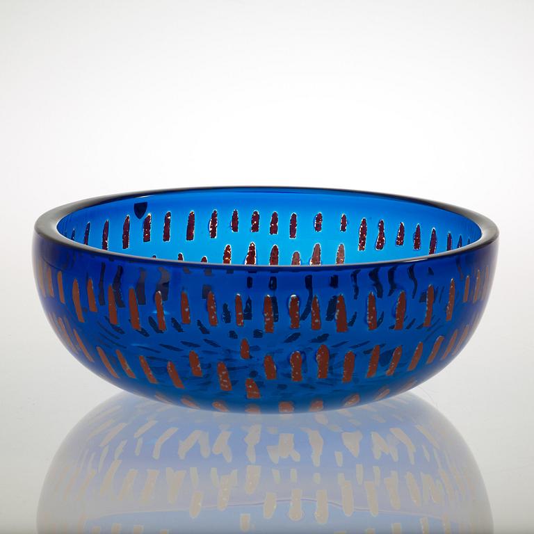 A Sven Palmqvist 'ravenna' glass bowl, Orrefors 1989.