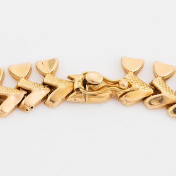 18K gold necklace, Italy.