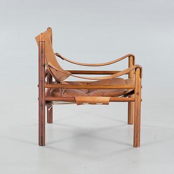 ARNE NORELL, fåtölj, "Sirocco", 1900-talets andra hälft. CITES-intyg.