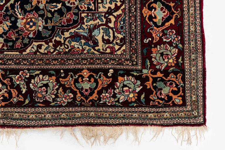 Matta, antik Isfahan, centrala Persien, ca 211 x 142 cm.