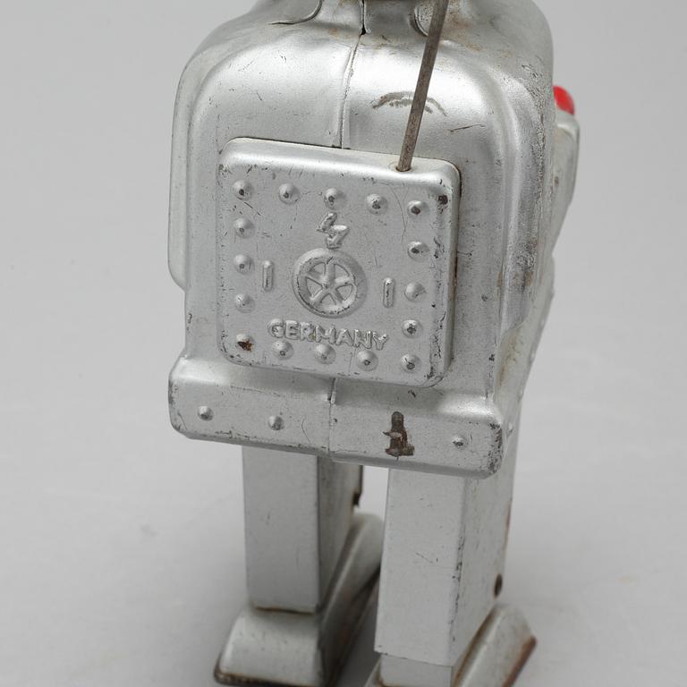 A 1950s Strenco Robot ST-1 from Germany.