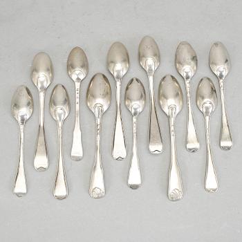 TESKEDAR, 12st, silver, bla Jacob Möller, Malmö, 1813. Vikt ca 202g.