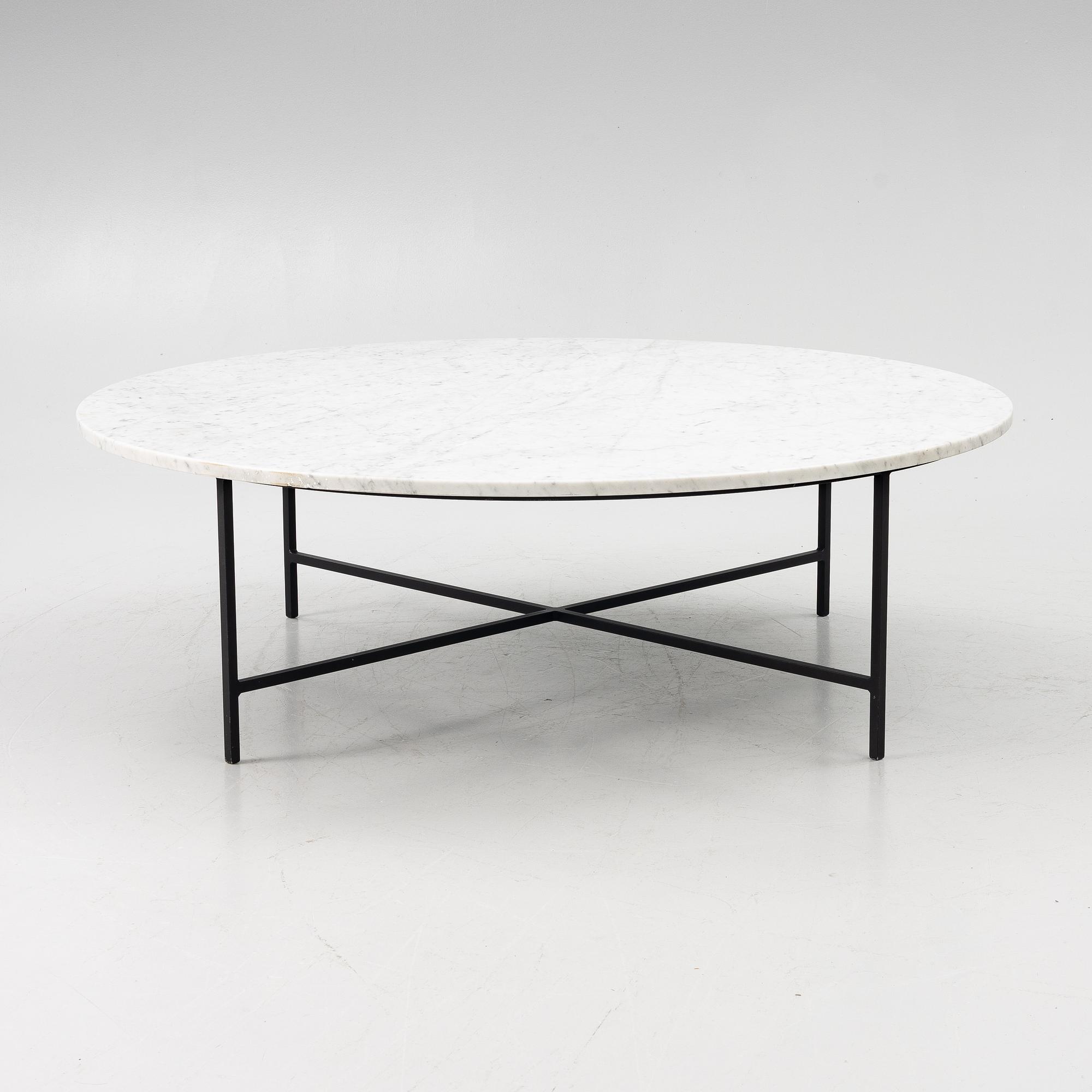 Soffbord, "X", Walles & Walles, omkring 2020.