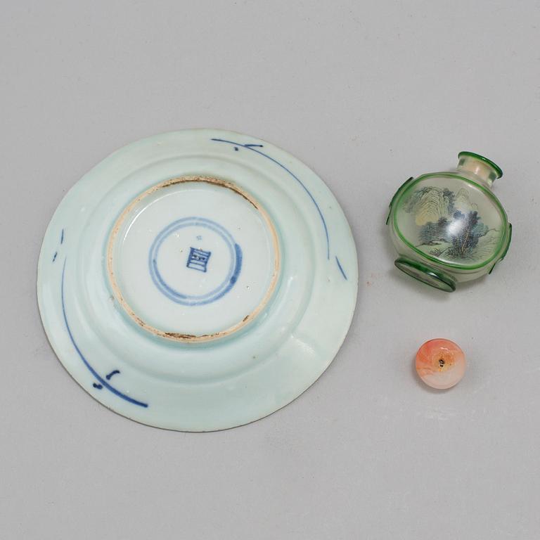 An imari bowl with cover, bowl, and a pair of dishes, Japan, Meiji (1868-1912).
