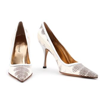 HANDVÄSKA samt SKOR, ett par. Storlek 39.