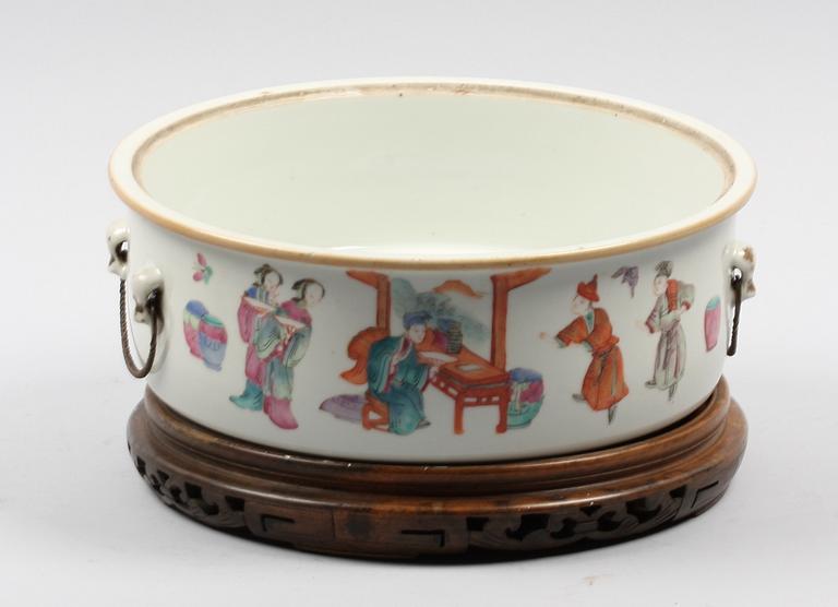 SKÅL, porslin. Kina 1800-tal.