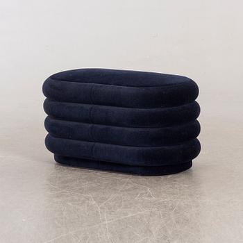 FERM LIVING puff "Pouf dark blue" modern tillverkning.