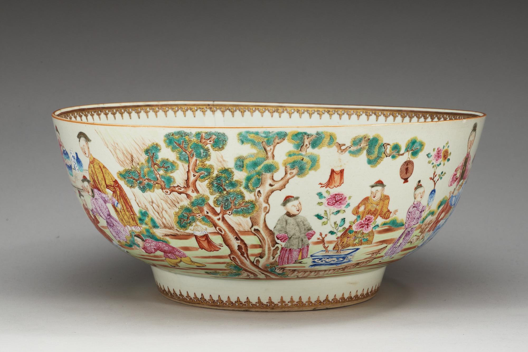 BÅLSKÅL, kompaniporslin. Qing dynastin, Qianlong (1736-95).