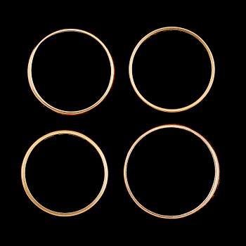 RINGAR, 4 st, 18 k guld. Vikt ca 15,8 g.