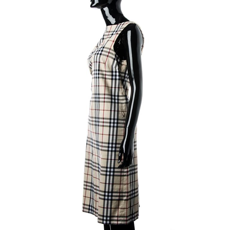 KLÄNNING, Burberry.