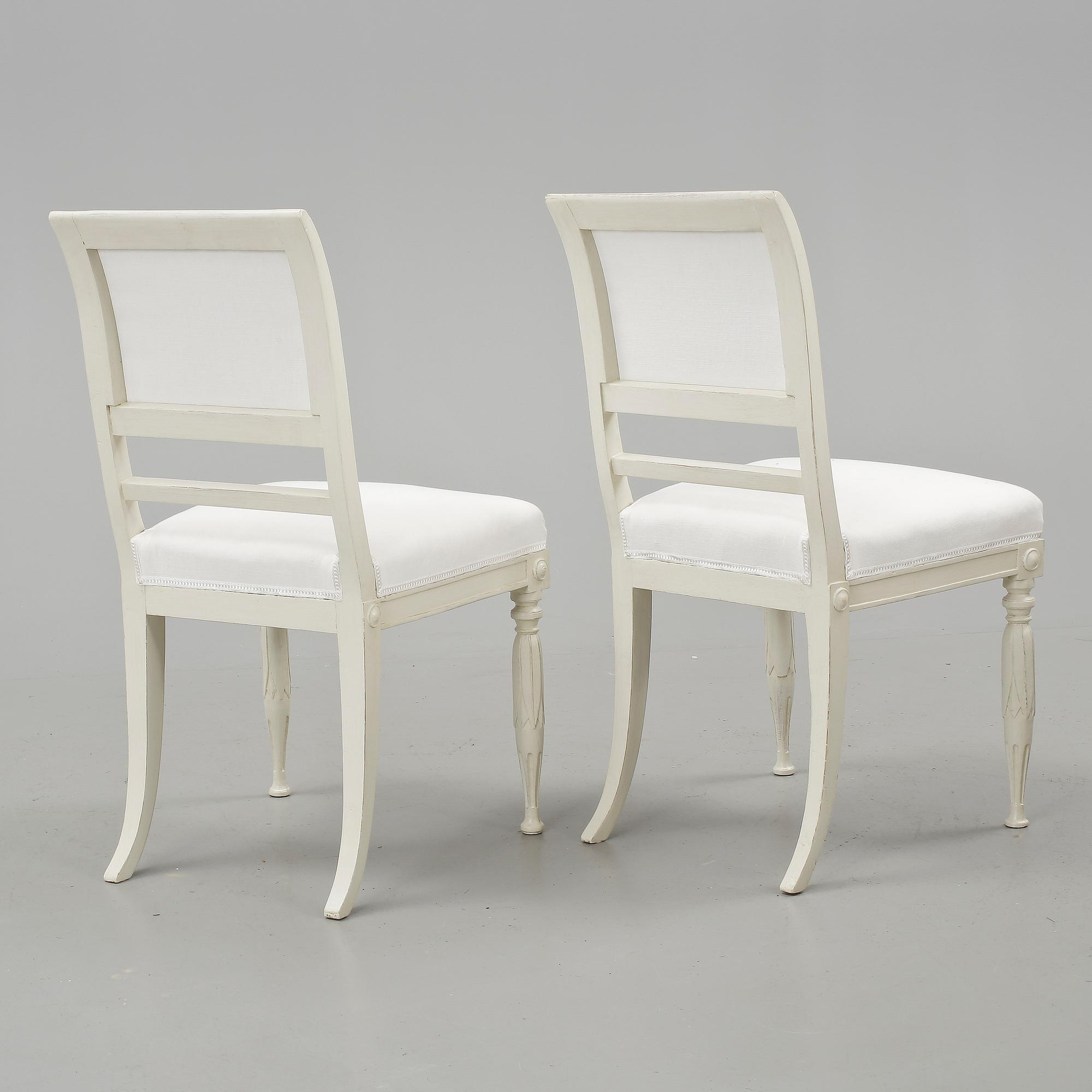 STOLAR, ett par, sengustavianska, omkring 1800.