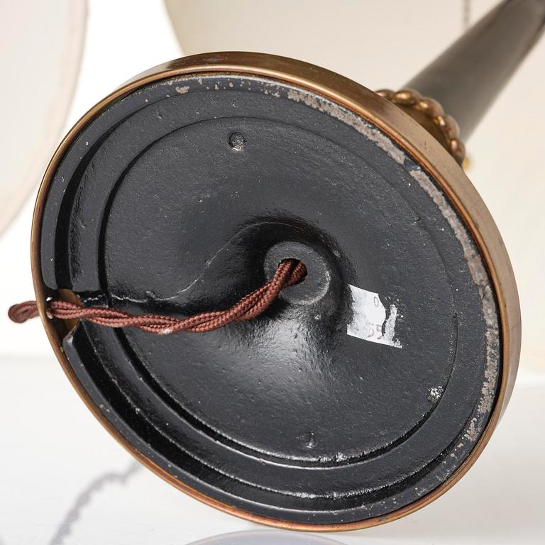 Harald Notini, a pair of table lamps model "15009", Arvid Böhlmarks Lampfabrik, Stockholm, 1930s.