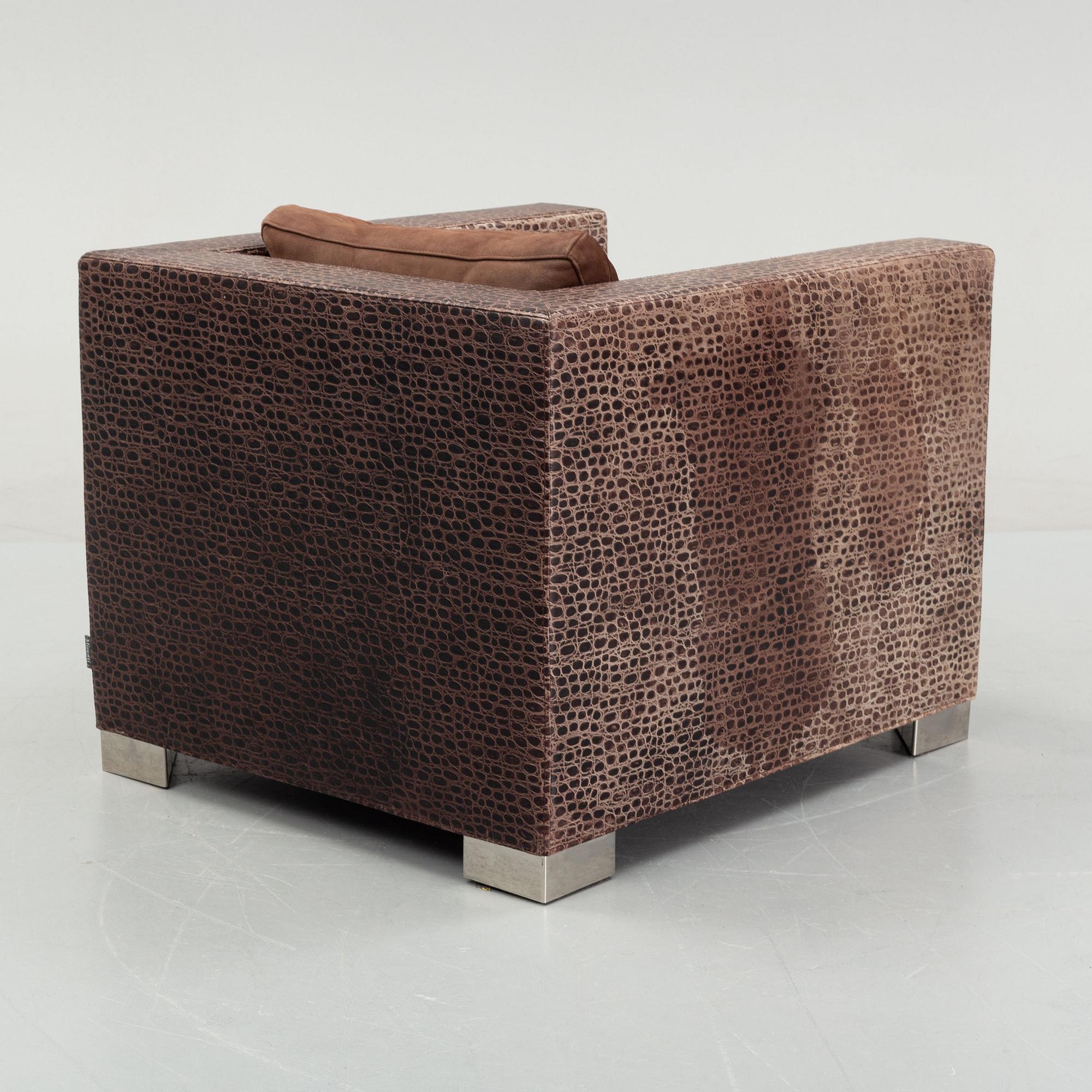 Rodolfo Dordoni, fåtölj, "Suitcase", för Minotti, Italien.