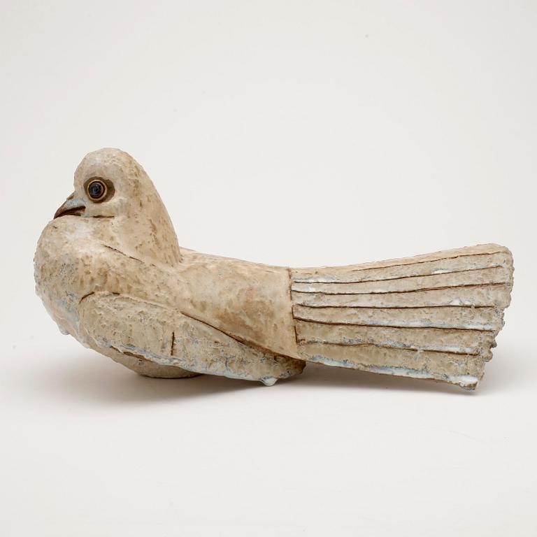 Tyra Lundgren, A Tyra Lundgren stoneware sculpture of a dove, 1972.