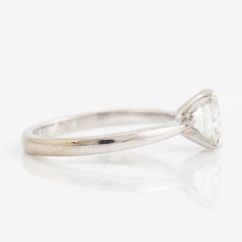 Ring 18K white gold set with an oval brilliant-cut diamond, VANBRUUN.