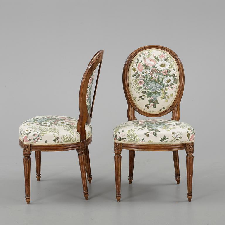 STOLAR, ett par, gustavianska, 1700-talets slut.