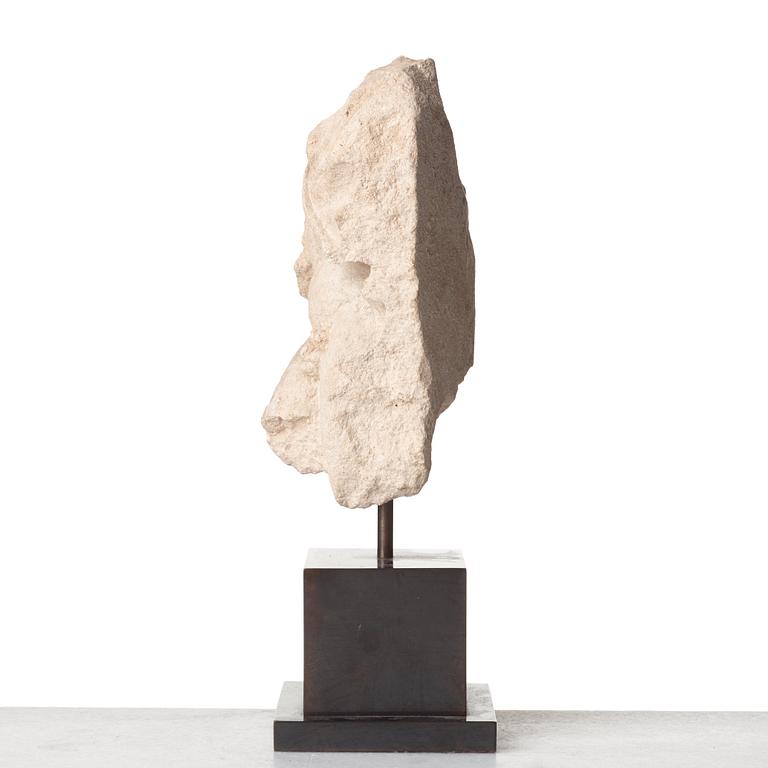 SKULPTUR, sandsten. Hellenistisk, troligen 500-400 f. Kr.