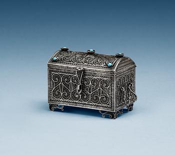 A Russian 20th century filigree-casket, unknown makers mark, Vladikavkas.