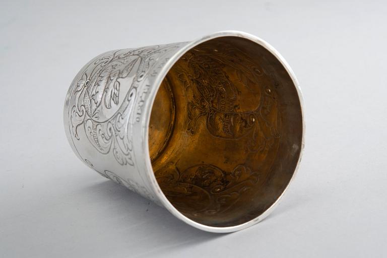 A BEAKER, silver. Faint marks. Moscow 1740. Height 7,5 cm, weight 74 g.