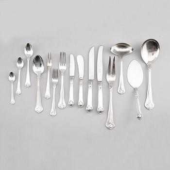 BESTICK, 93 snarlika delar, silver, Sachsisk modell., bl a Cohr, Danmark. Total vikt med stålblad ca 3449 gram.