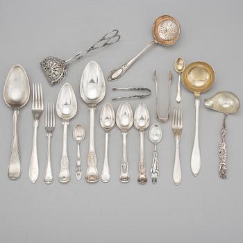 PARTI SILVERBESTICK, 36 delar, bla Möllenborg, 18-1900-tal. Total vikt ca 980 g.