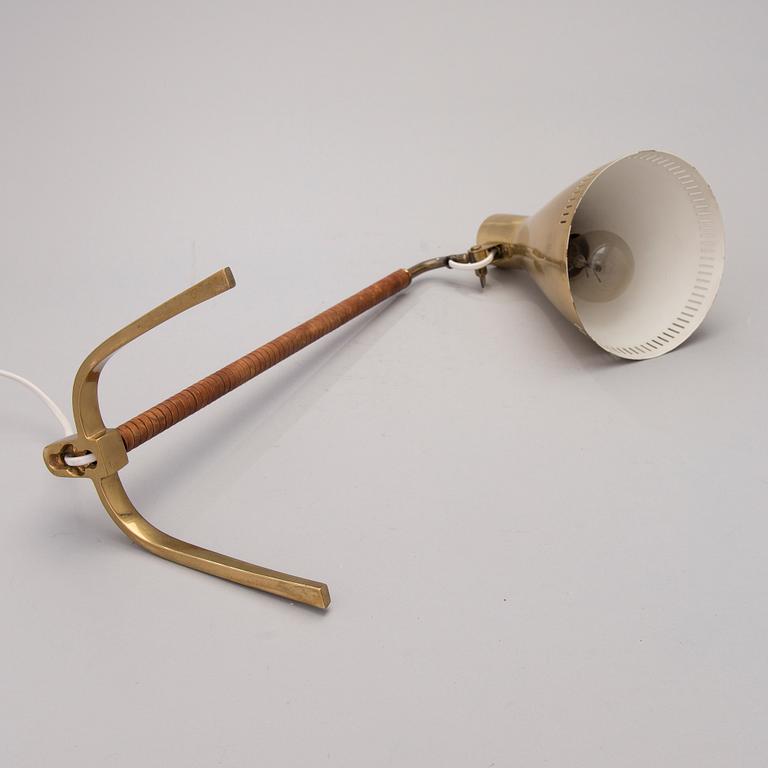 A mid-20th century table lamp '9224' for Taito Oy, Finland.