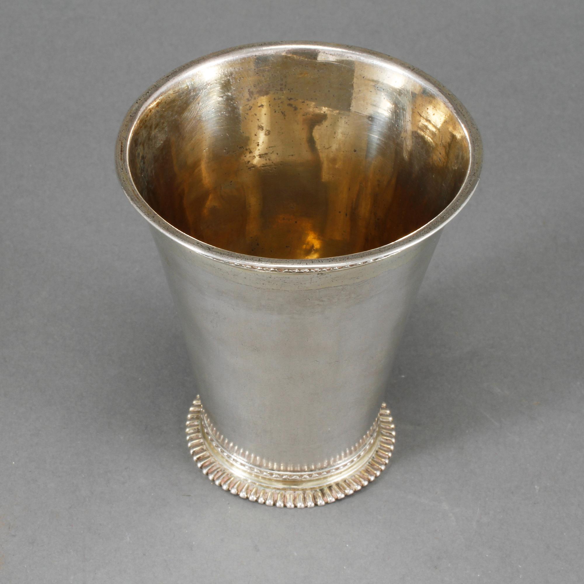 BÄGARE, silver, Sigismund Novosadi d y, Karlskrona, 1728. Totalvikt 126 gram.