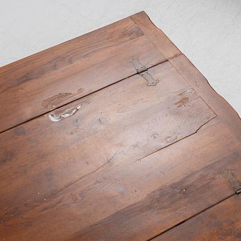 A trestle table, Baroque style, 20th century.