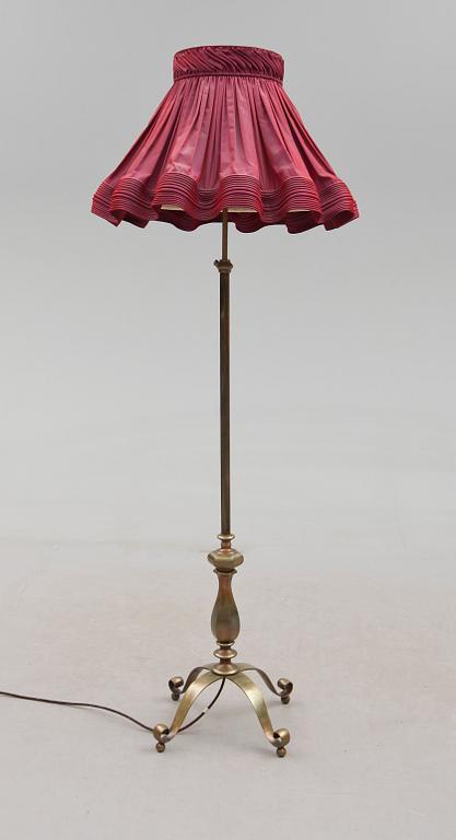 GOLVLAMPA, 1900-talets andra hälft.