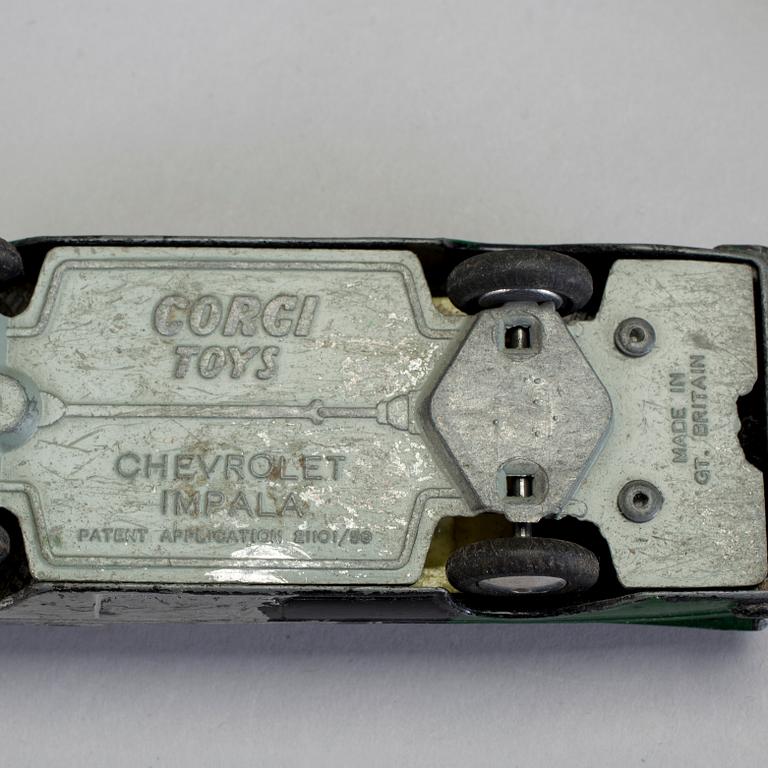 PARTI LEKSAKER, 43 delar, bland annat Tekno Denmark, Dinky Toys, 1950/60-tal.