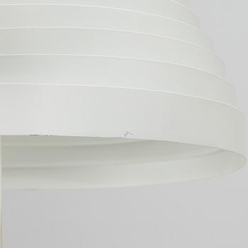 Alvar Aalto, lattiavalaisin, malli A810, Artek, 1900-luvun loppu.