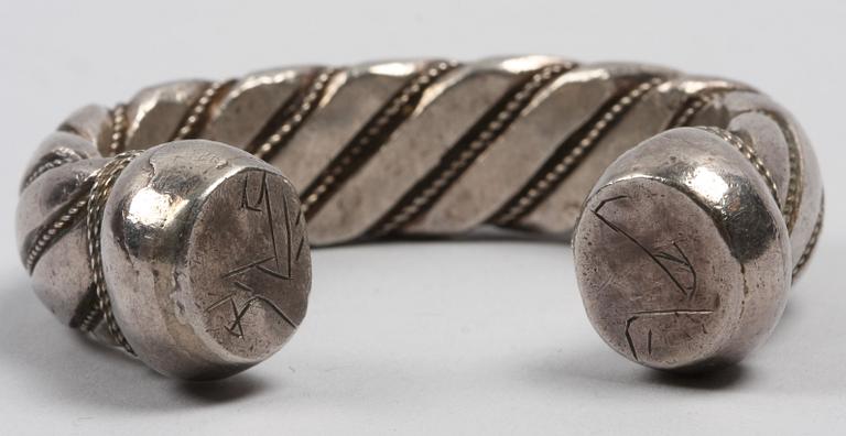 ARMBAND, silver. Orientalisk.