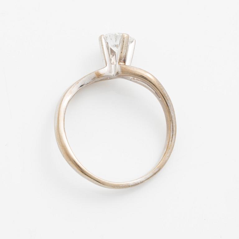 18K white gold ring with a brilliant-cut diamond, approx. 0.65 ct.