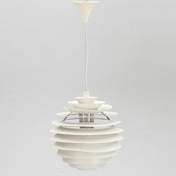 TAKLAMPA, "PH Globe", Poul Henningsen för Louis Poulsen. Höjd c:a 60 cm.