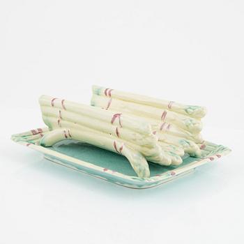 A majolica asparagus dish, Rörstrand, Sweden, around 1900.