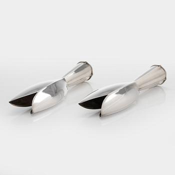 Tapio Wirkkala, a pair of 1950s silver TW-2 vases, Kultakeskus, Hämeenlinna 1957.