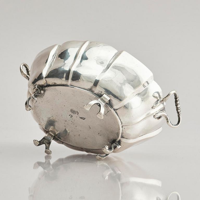 A Swedish 18th century silver bowl, mark of Christoffer Wasserman (active 1734-1770), Lindesberg.