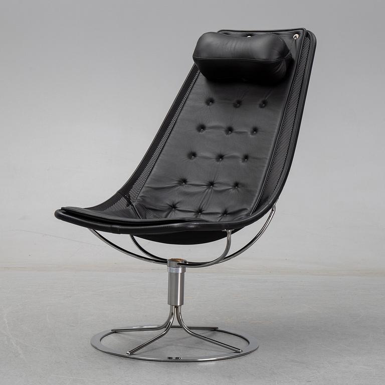 Bruno Mathsson, a 'Jetson' armchair, by Dux 2016.
