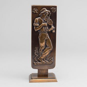 A OSCAR ANTONSSON VASE.