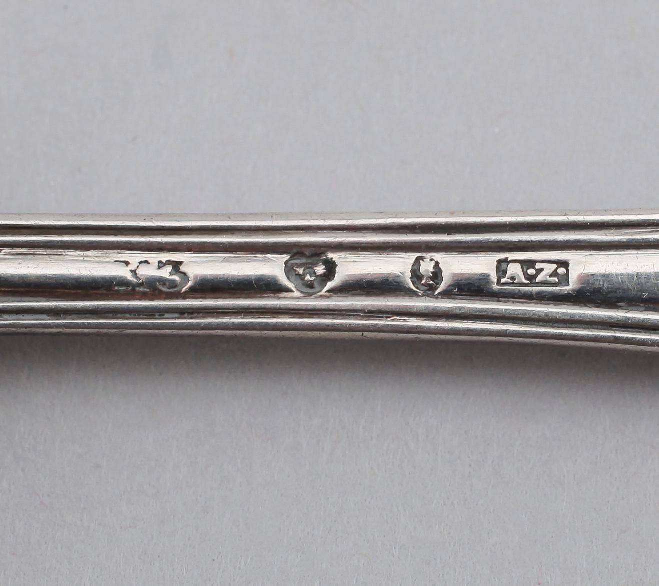 DESSERTSKEDAR, 10 st, svenska stämplar, 1830-/40-tal. Vikt ca 214 gram.