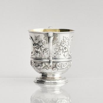 A parcel gilt silver cup, mark of Philippe Le Vavasseur Dit Durell, Jersey circa 1740.