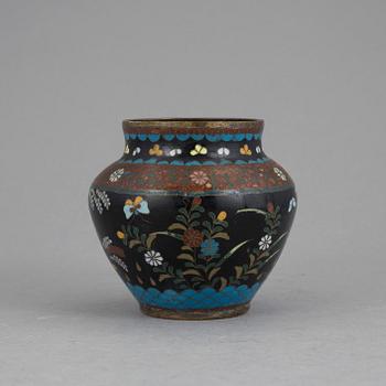 VAS, cloisonné, Kina, 1800-tal.