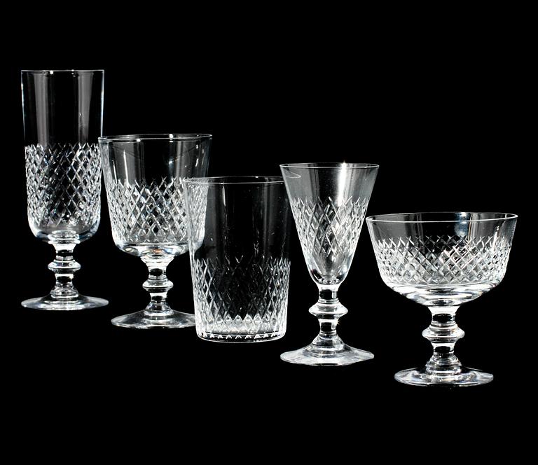 SERVISDELAR, 48 st, glas, "Diamant", Vicke Lindstrand, Kosta, 1900-talets andra hälft.
